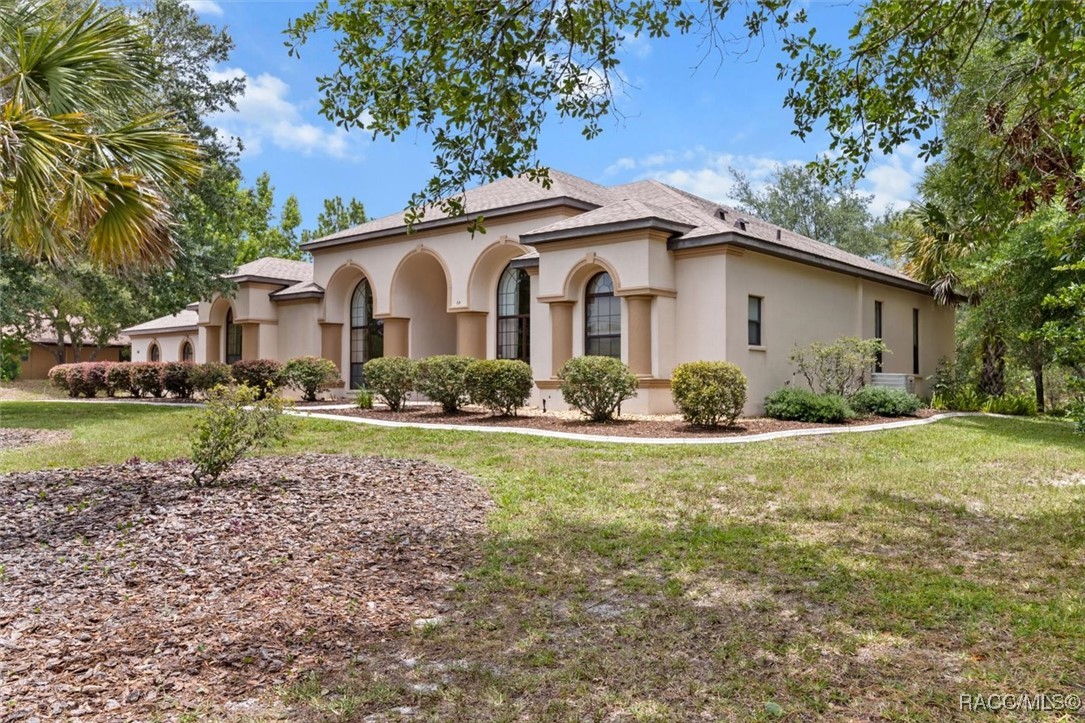 64 Cypress Boulevard E