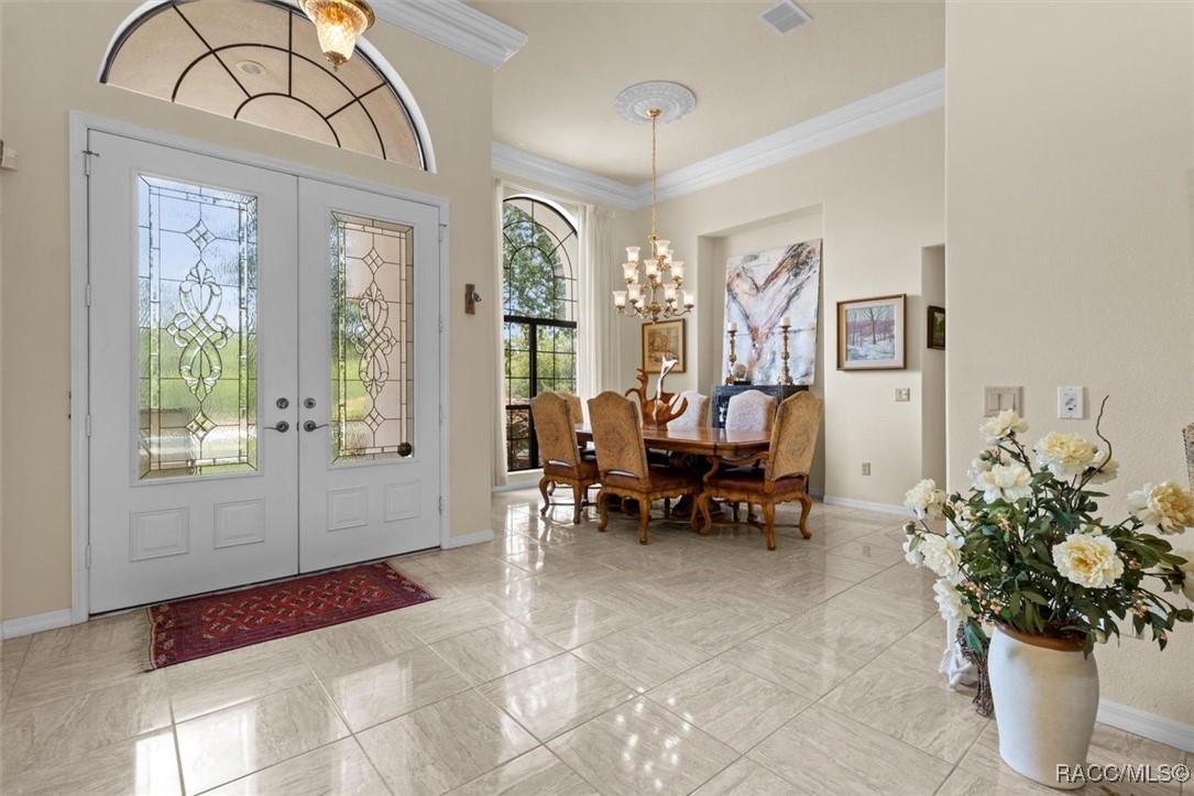 64 Cypress Boulevard E