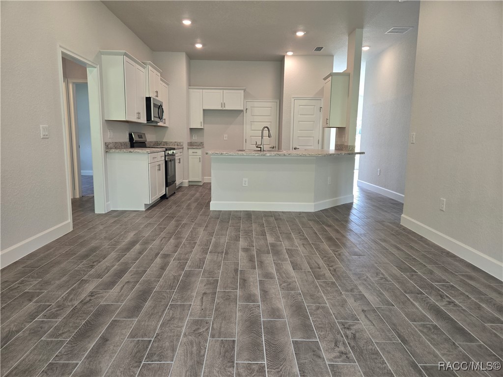 1028 Ibis Circle, Inverness, Florida image 9