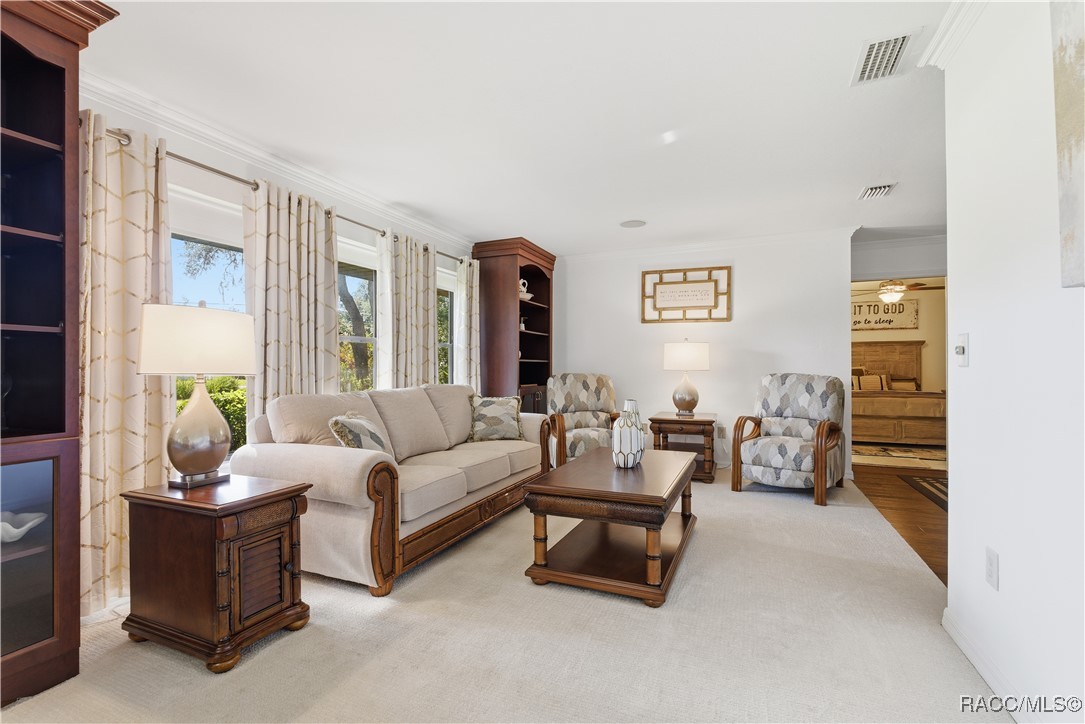 335 W Pearson Street