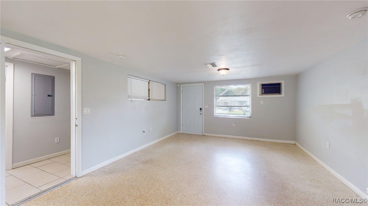 5 E Golden Street, Beverly Hills, New York image 17