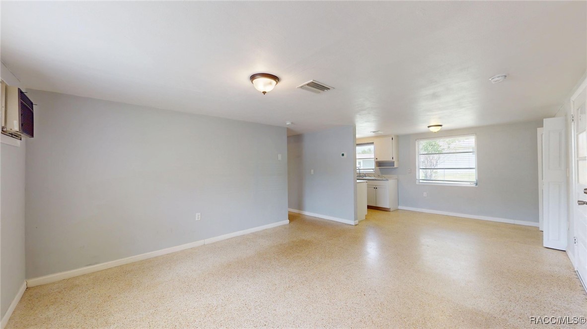 5 E Golden Street, Beverly Hills, New York image 7