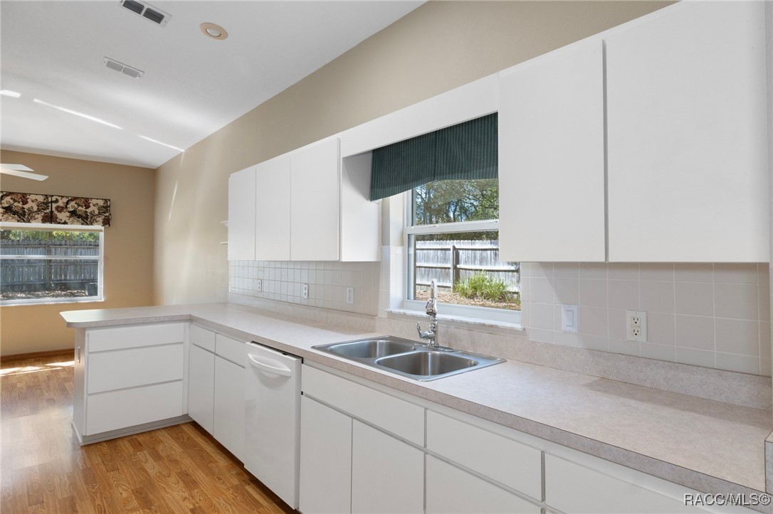 8890 N Amboy Drive, Citrus Springs, Florida image 23