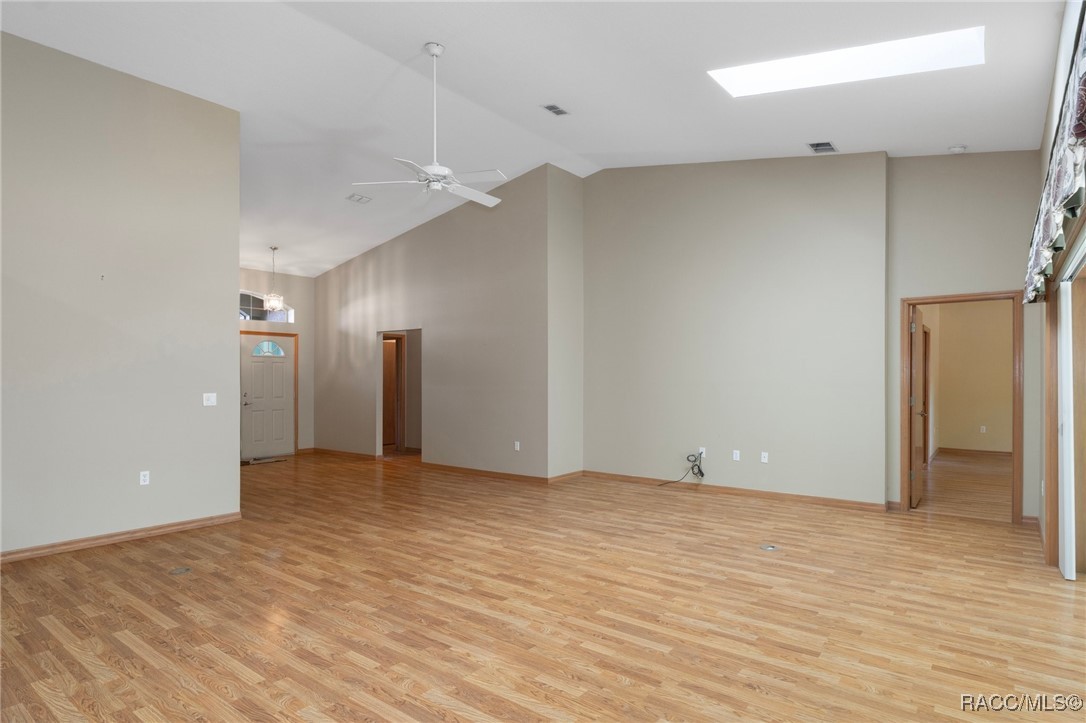 8890 N Amboy Drive, Citrus Springs, Florida image 12