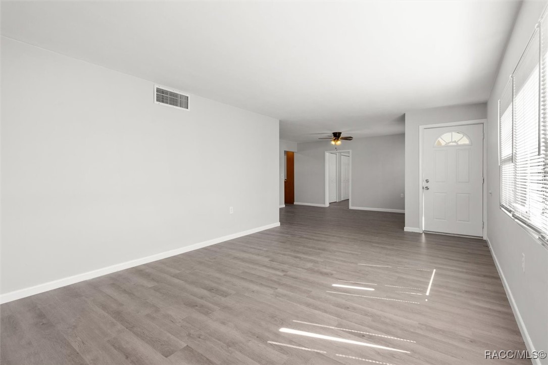28 S Barbour Street, Beverly Hills, New York image 8