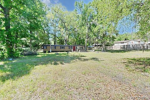 Mobile Home For Sale - 5332 South Crossing Court<br/> Inverness, FL 34452