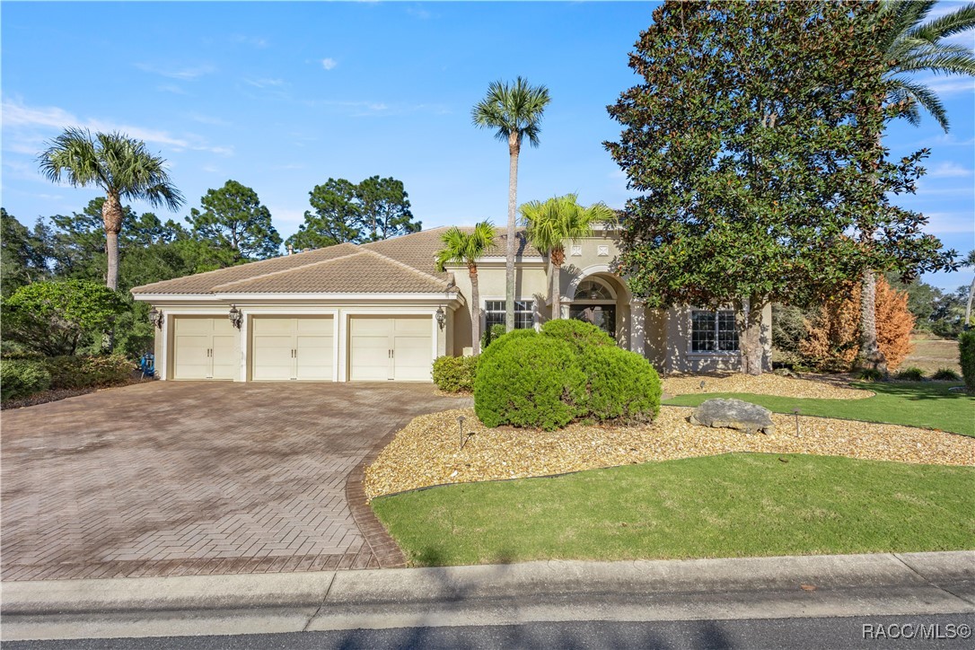 17819 SW 61st Lane Road, Dunnellon, Florida image 2