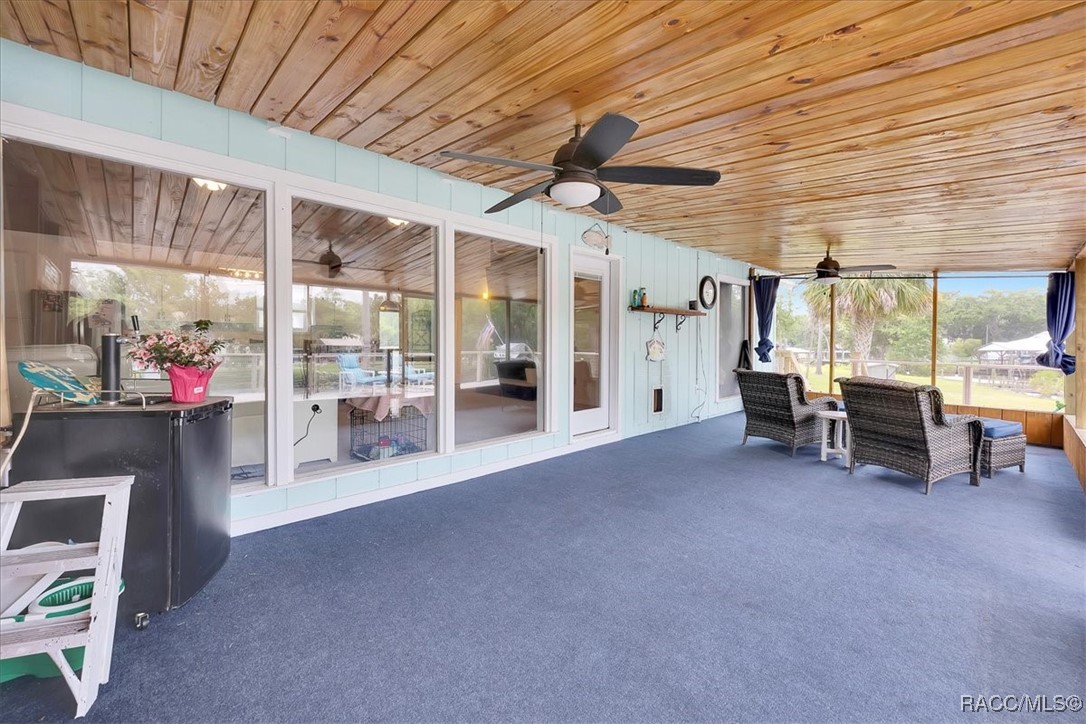 11615 N Caribee Point, Inglis, Florida image 30