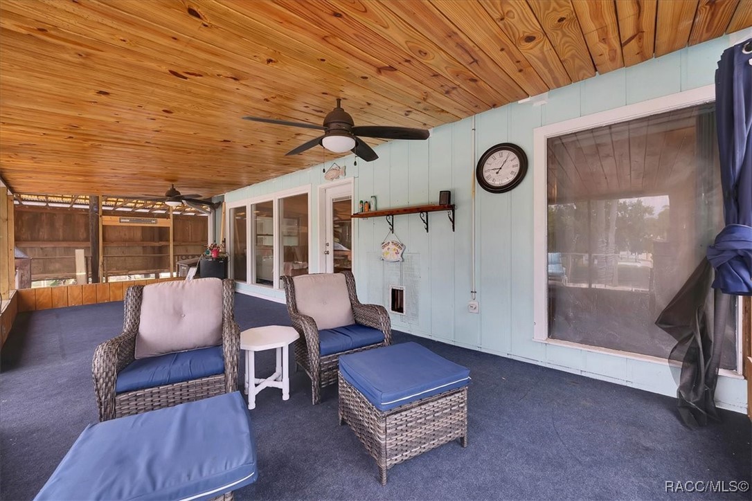 11615 N Caribee Point, Inglis, Florida image 31