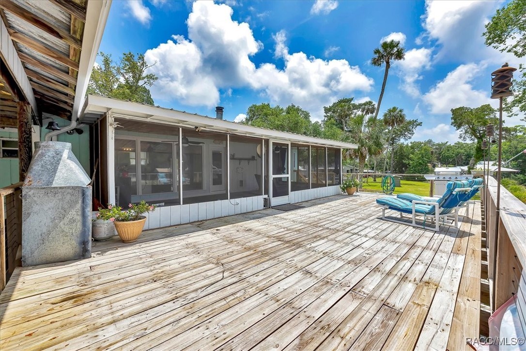 11615 N Caribee Point, Inglis, Florida image 32