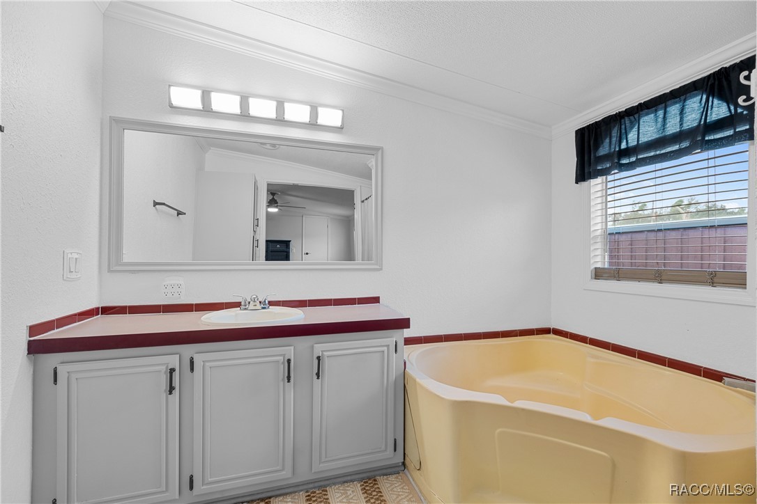 12511 Walton Avenue, New Port Richey, Florida image 25