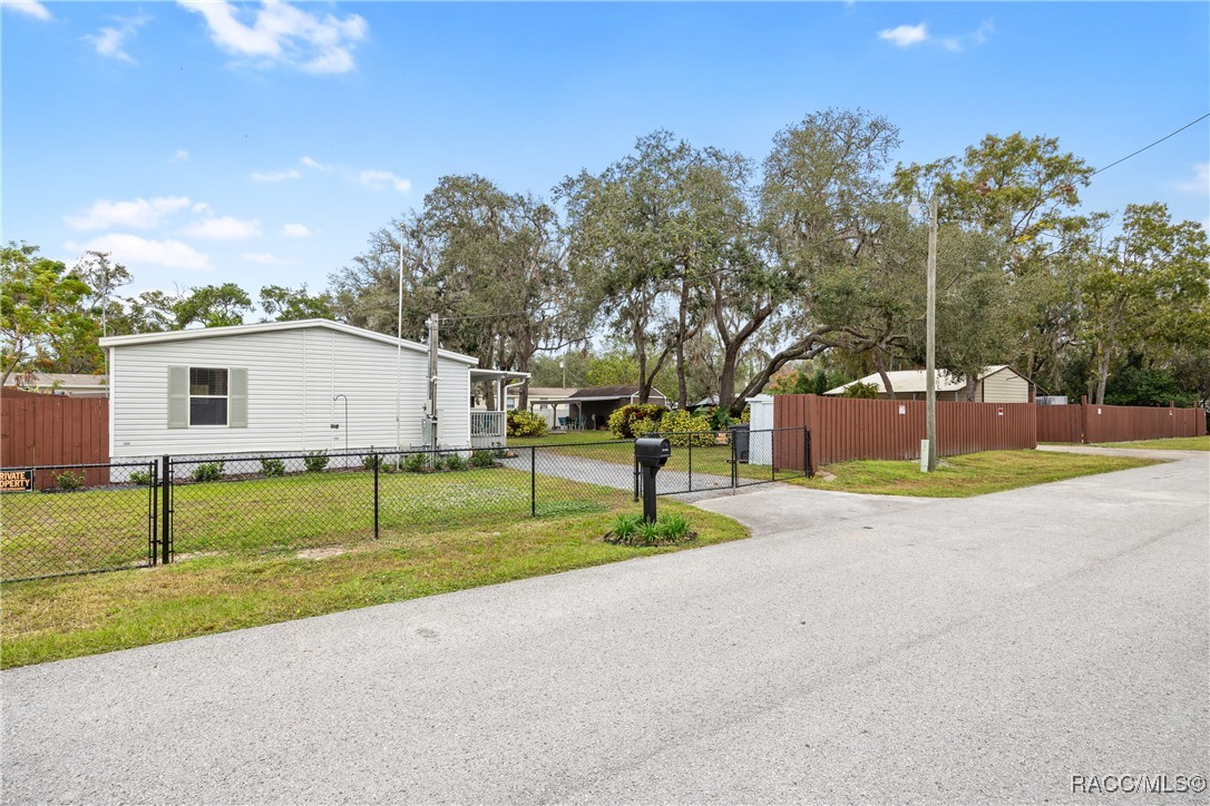12511 Walton Avenue, New Port Richey, Florida image 49