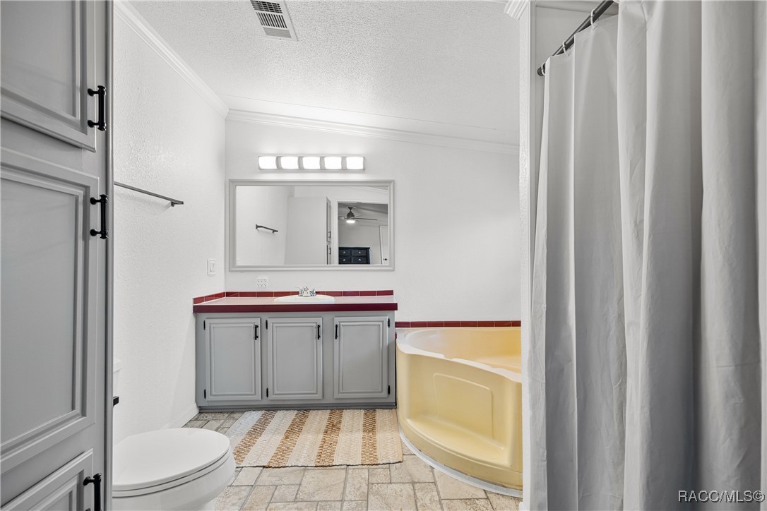 12511 Walton Avenue, New Port Richey, Florida image 24