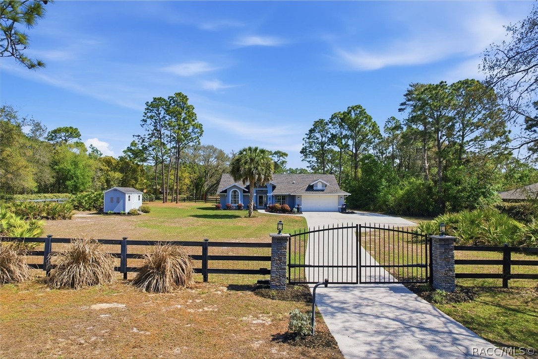 5465 N Rosedale Circle