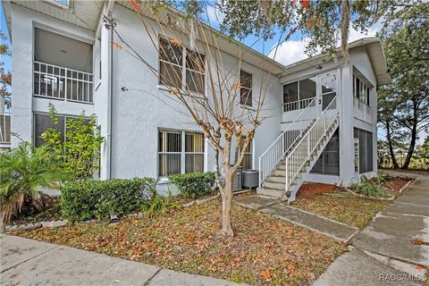 Condo For Sale - 951 SE Mayo Drive<br/> Crystal River, FL 34429