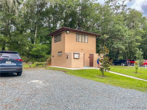 A home in Dunnellon