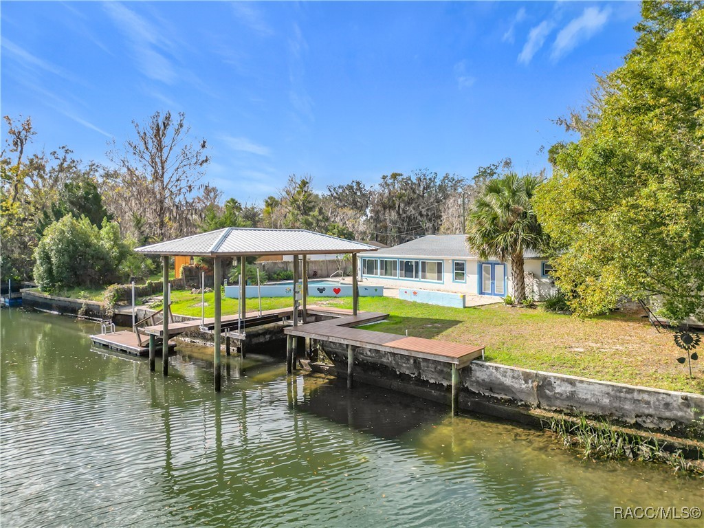 1303 SE Kings Bay Drive, Crystal River, Florida image 8