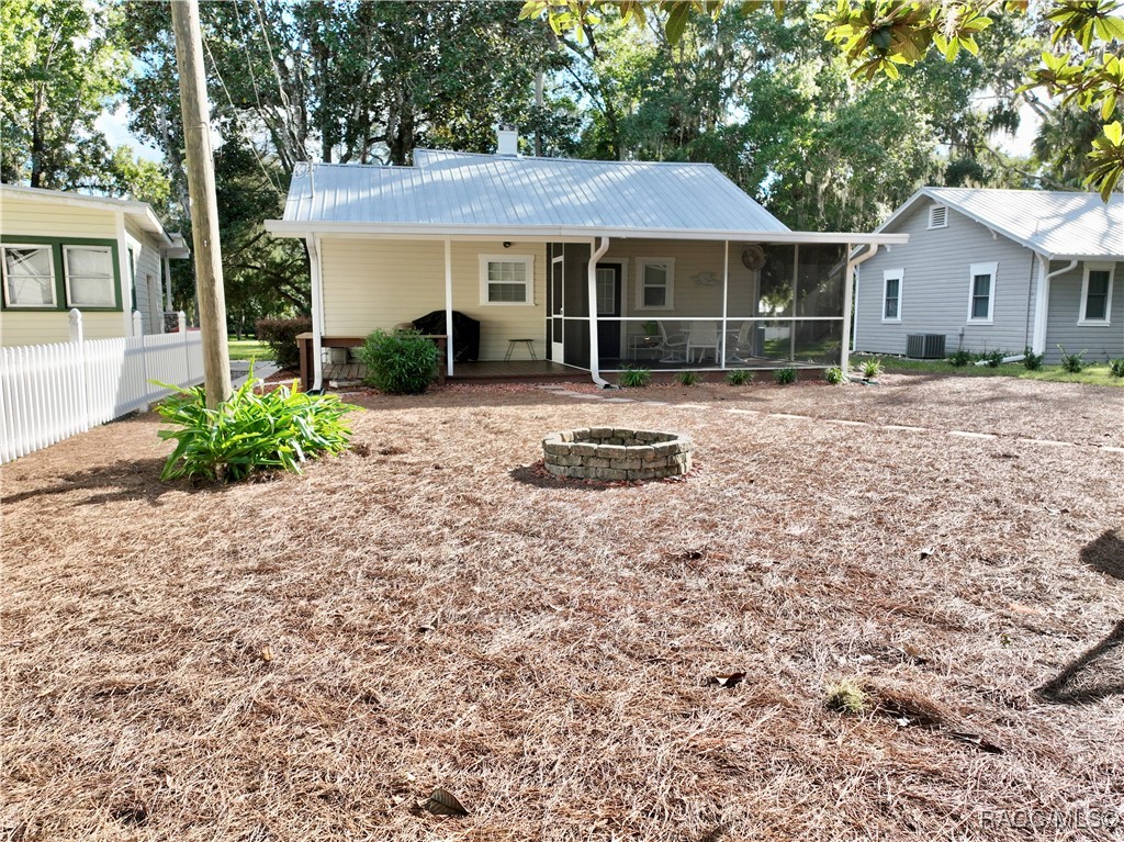 5322 Riverside Drive, Yankeetown, Florida image 28