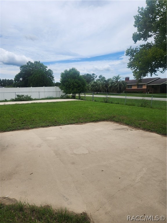 21484 SW Honeysuckle Street, Dunnellon, New York image 4