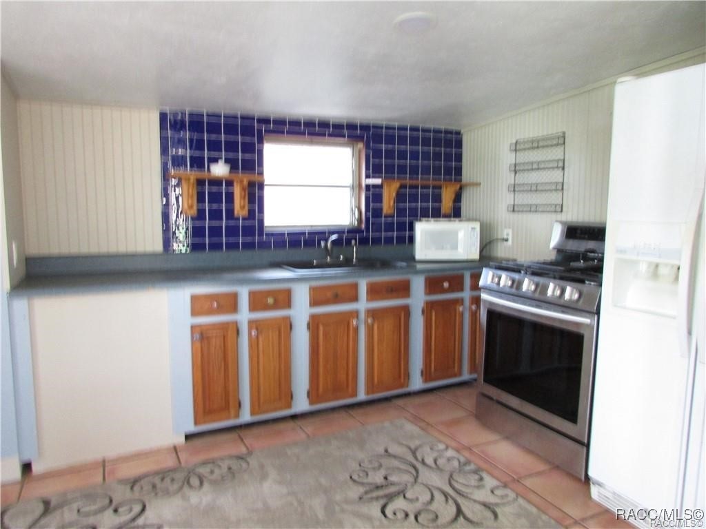 5561 W Riverbend Road, Dunnellon, Florida image 7