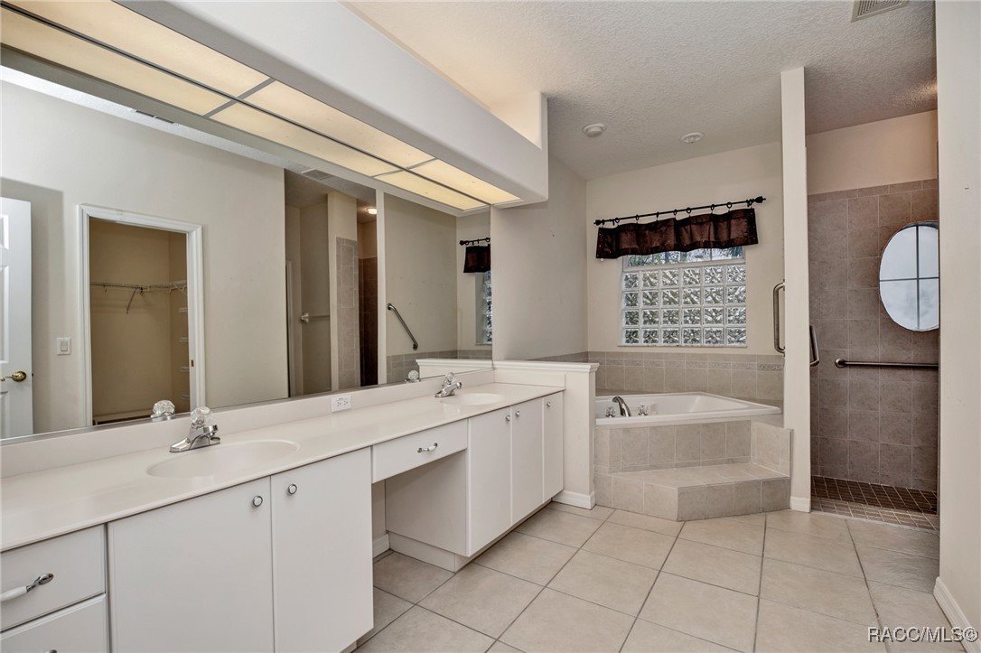 106 E Cypress Boulevard, Homosassa, Florida image 22