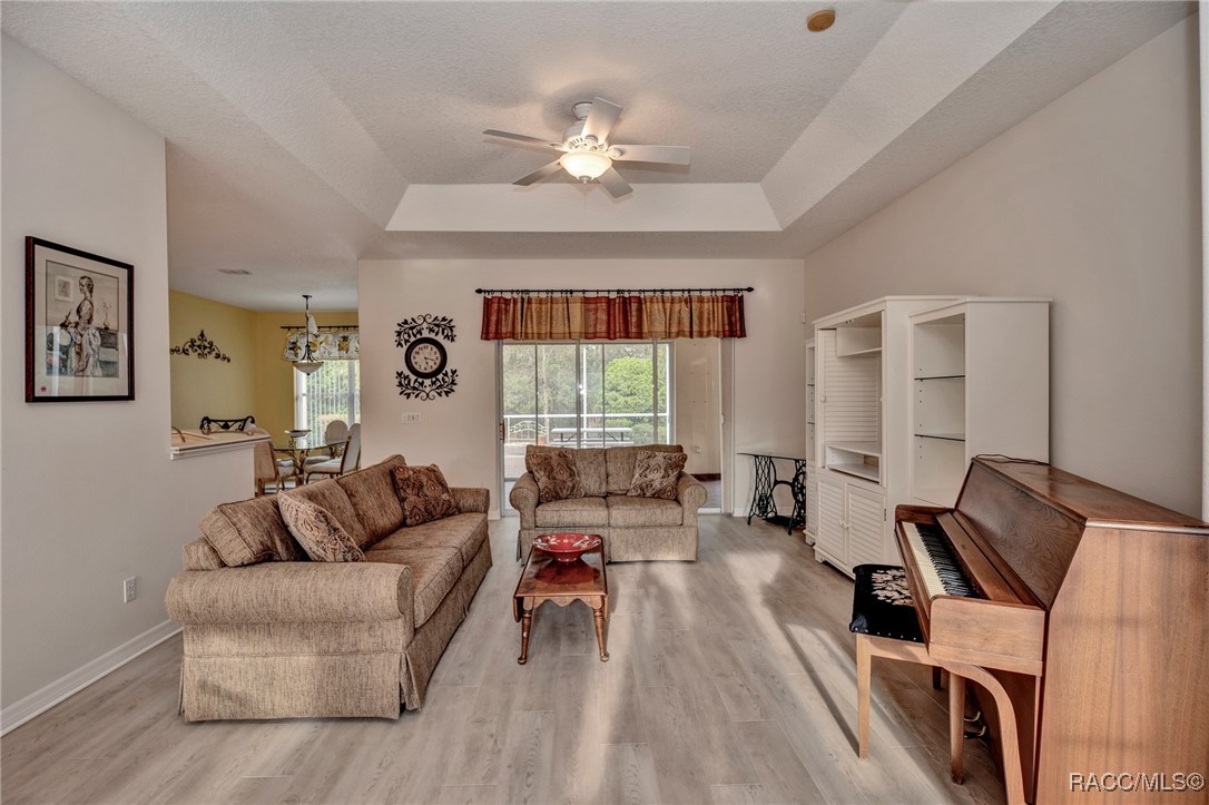 106 E Cypress Boulevard, Homosassa, Florida image 4