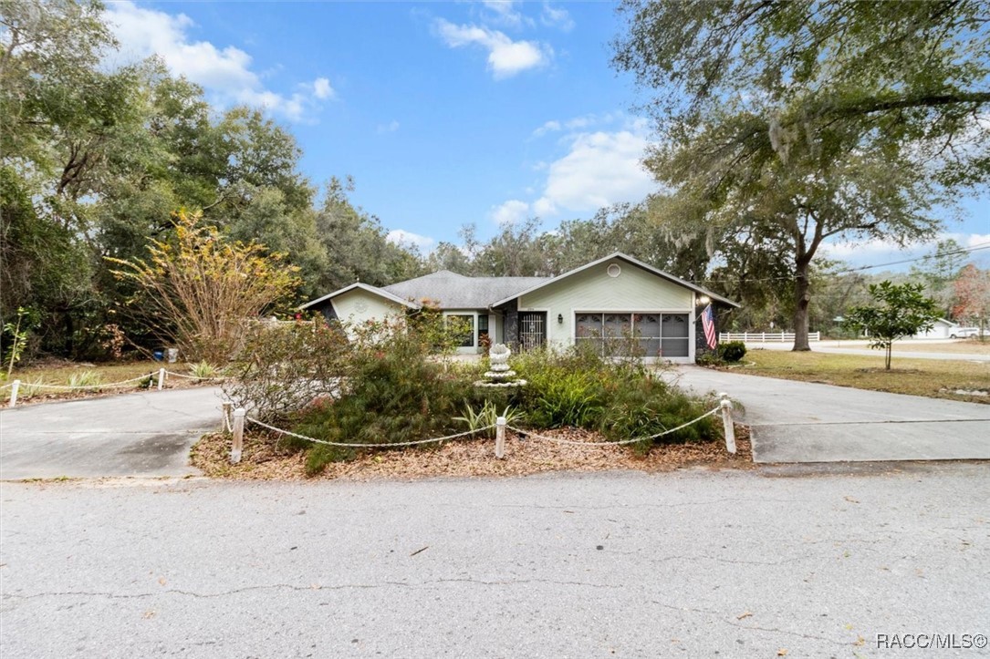 2914 E George Street, Inverness, Florida image 11