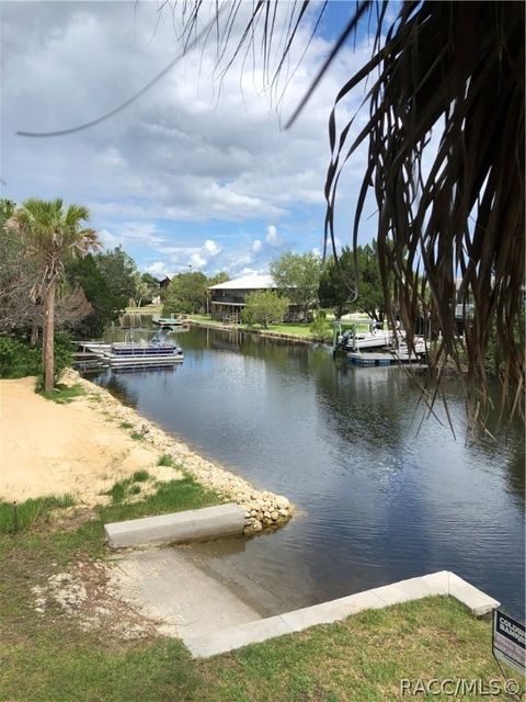 A home in Crystal River