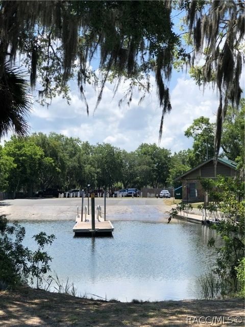 A home in Crystal River