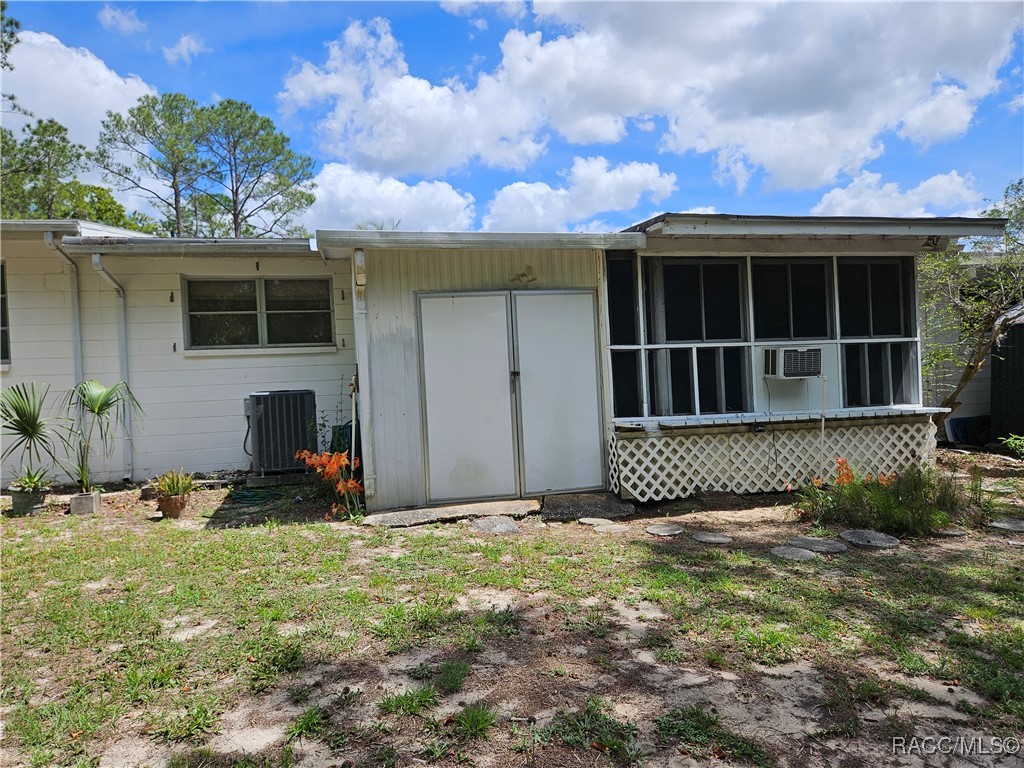 7517 W 7 Rivers Drive, Crystal River, Florida image 32