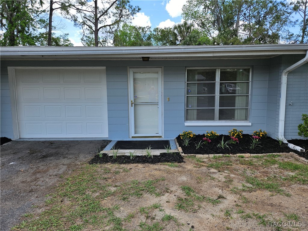 7517 W 7 Rivers Drive, Crystal River, Florida image 14