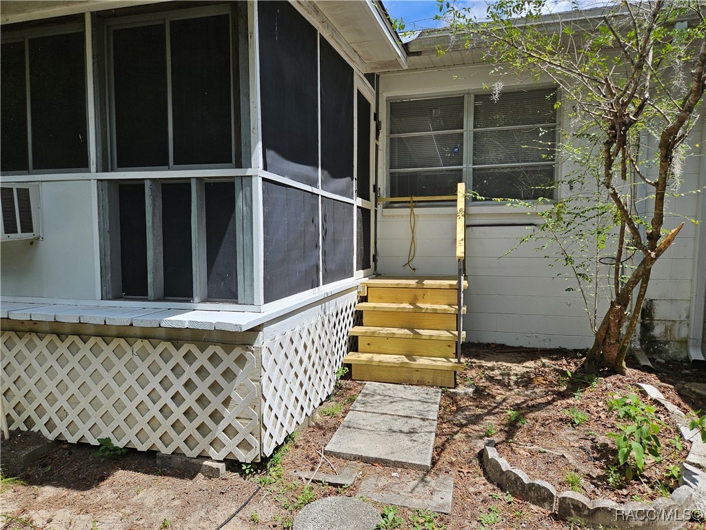 7517 W 7 Rivers Drive, Crystal River, Florida image 31