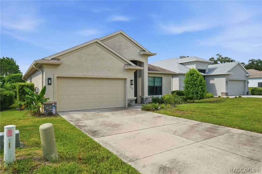 1892 W Nicole Drive