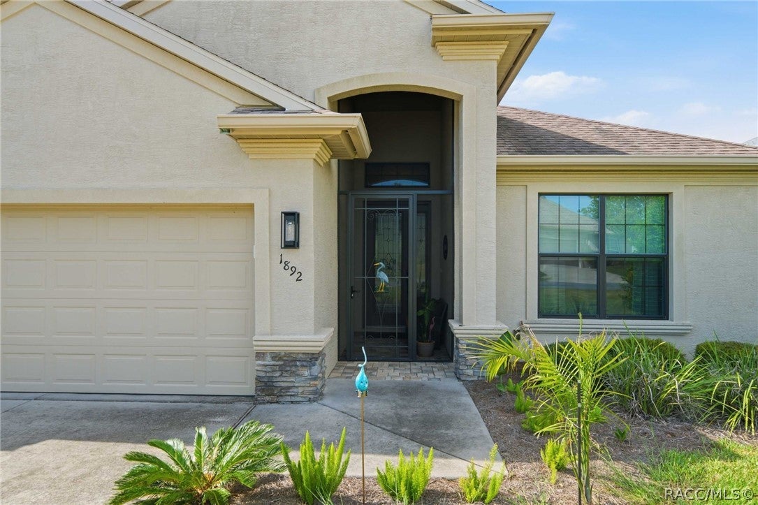 1892 W Nicole Drive
