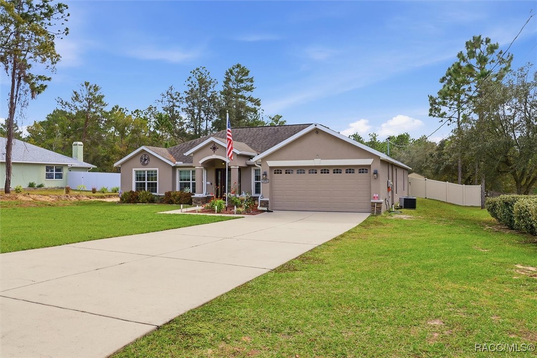 1576 E Cleveland Street