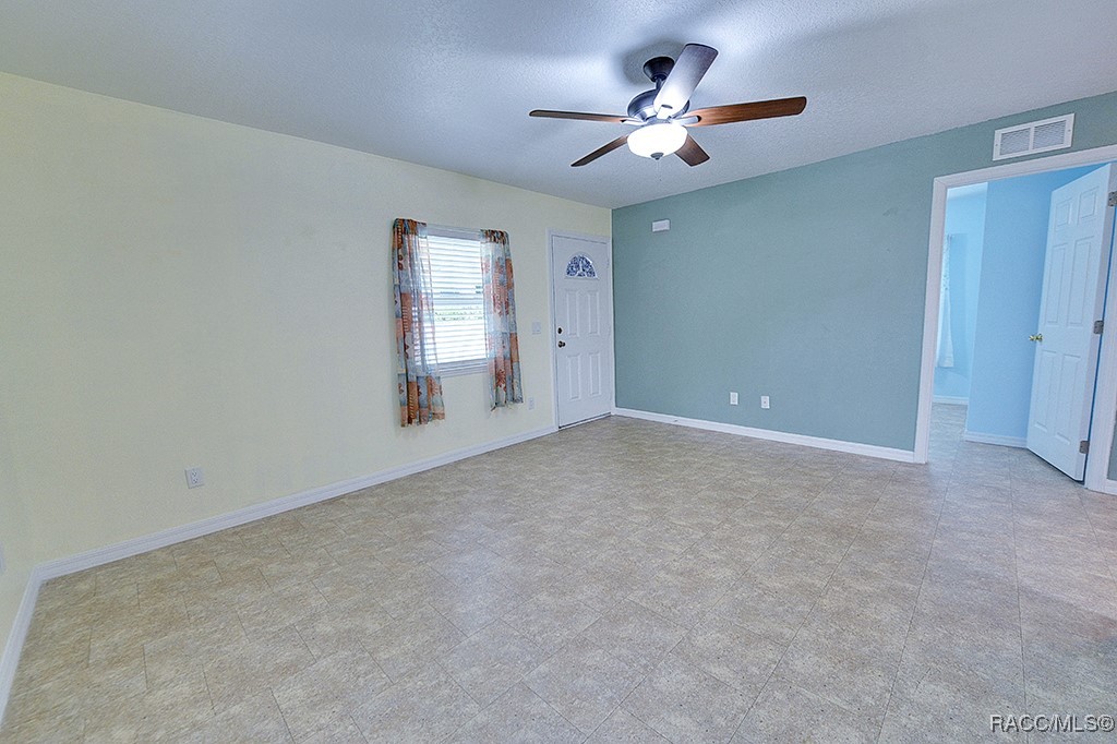 301 W Relief Street, Inverness, Florida image 8