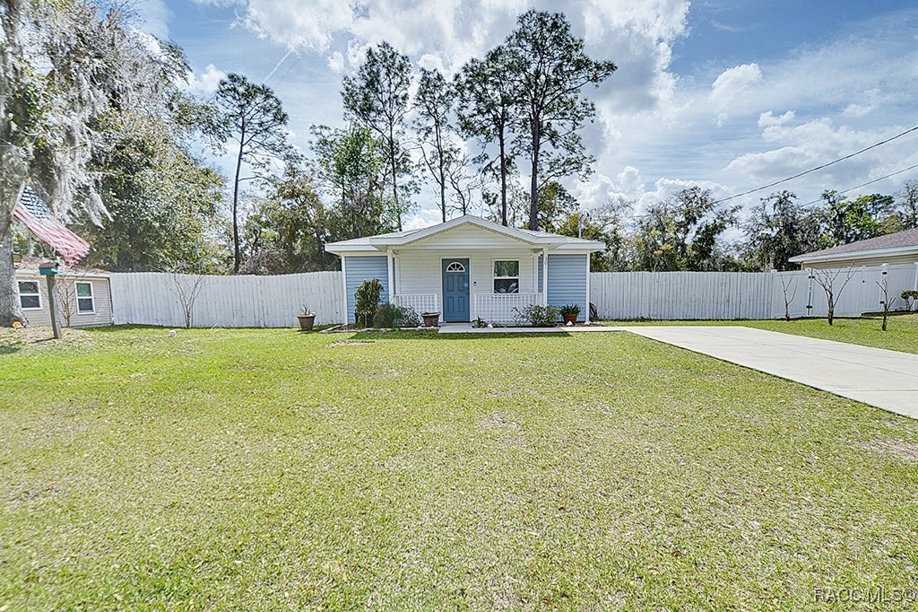 301 W Relief Street, Inverness, Florida image 1