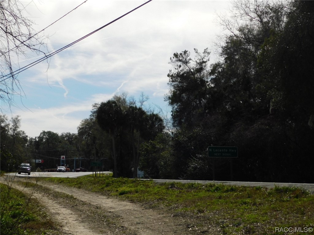 7195 N Florida Avenue, Holder, Florida image 6