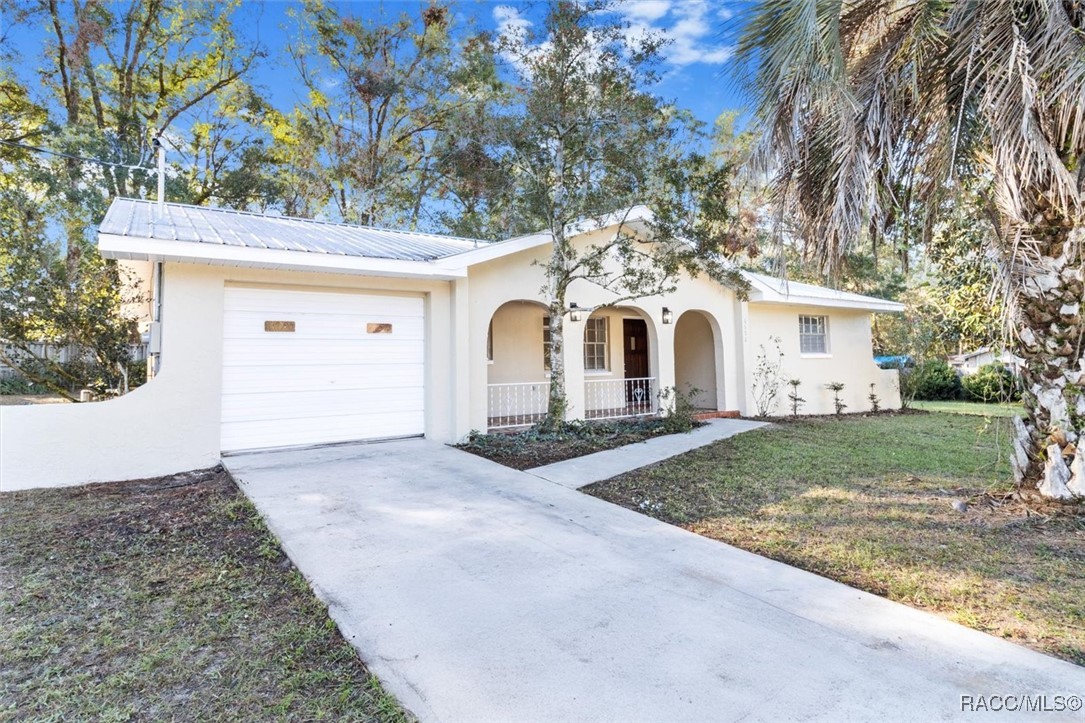 6596 E Waverly Street, Inverness, Florida image 1