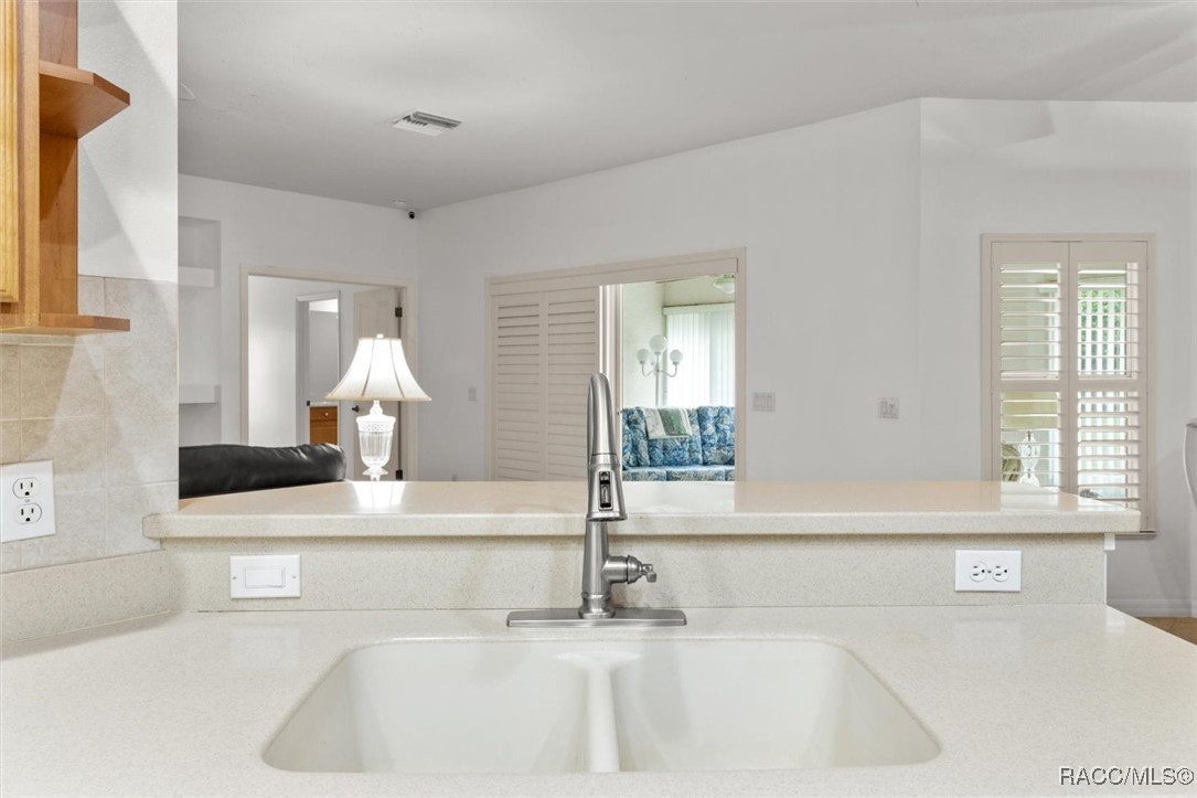 10235 E Trails End Road, Floral City, Florida image 20