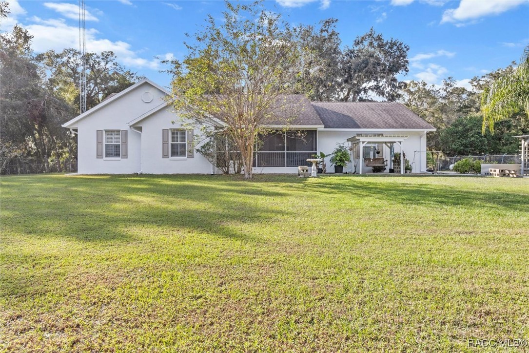 10235 E Trails End Road, Floral City, Florida image 10