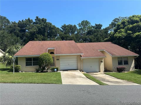 Homes For Sale - 3640 N Lucille Drive<br/> Beverly Hills, FL 34465