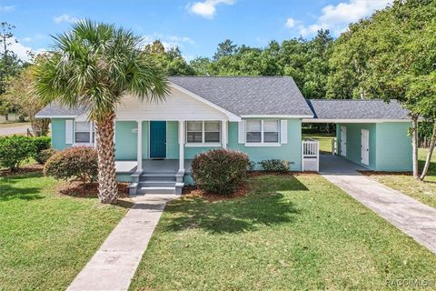 A home in Dunnellon