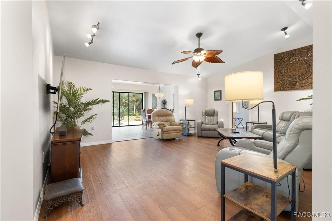 9740 W Cranberry Street, Crystal River, Florida image 13