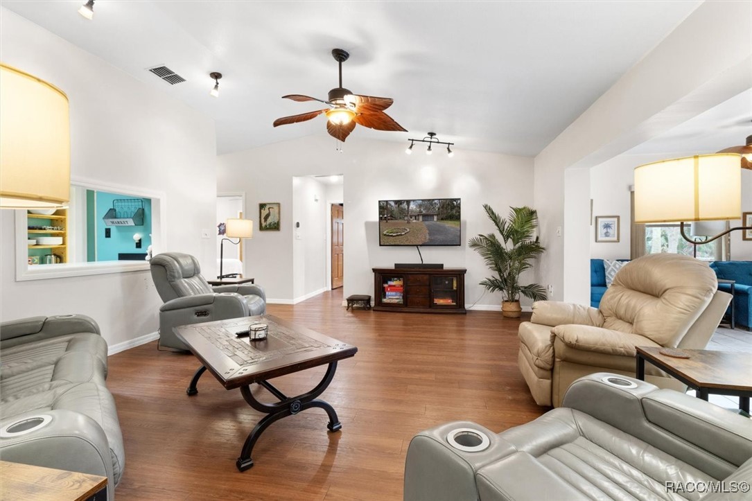 9740 W Cranberry Street, Crystal River, Florida image 15