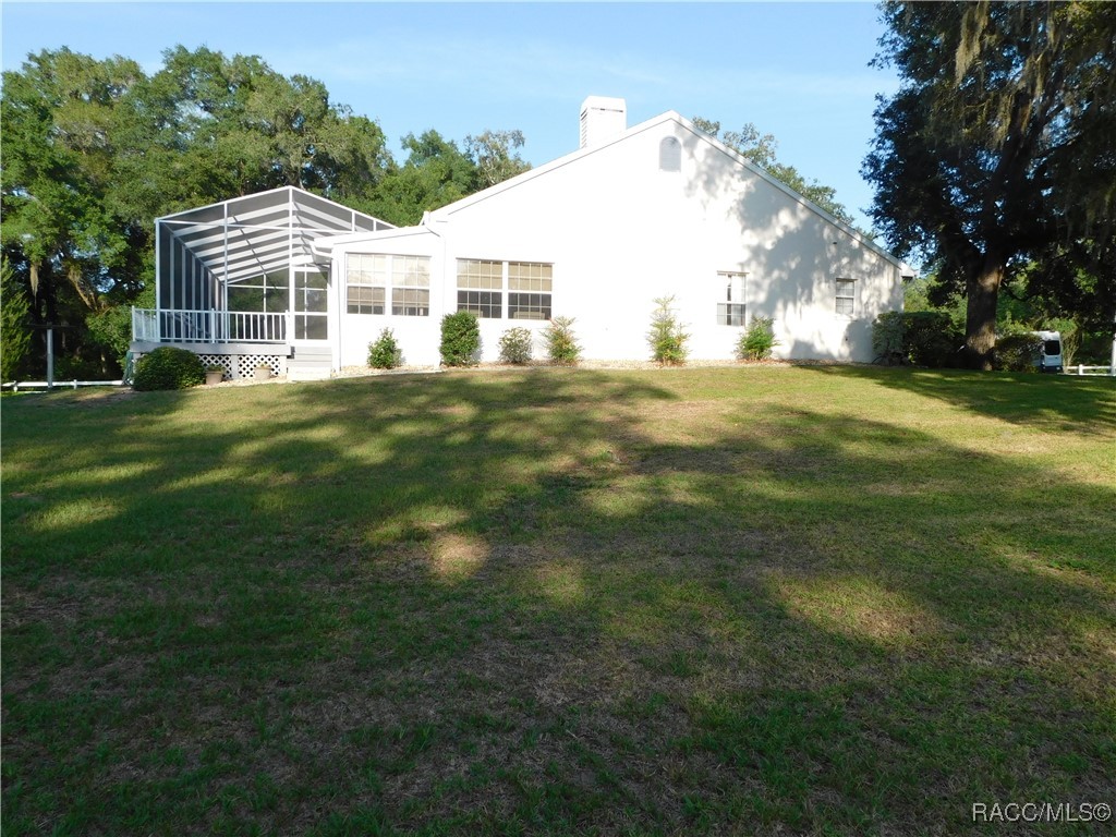 7231 E Stage Coach Trail, Floral City, Florida image 2