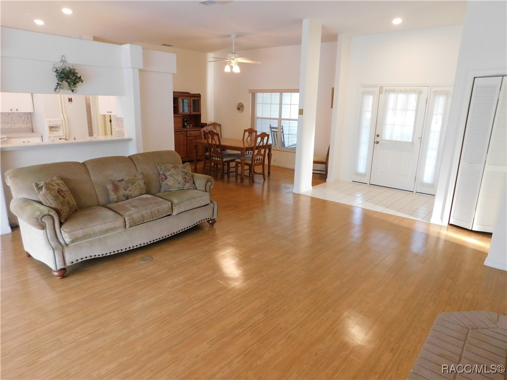 7231 E Stage Coach Trail, Floral City, Florida image 6