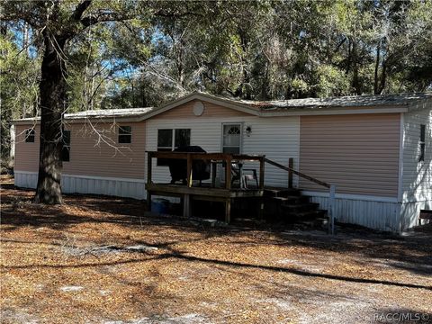 Mobile Home For Sale - 529 SW Alfalfa Avenue #1<br/> Columbia County, Lake City, FL 32024