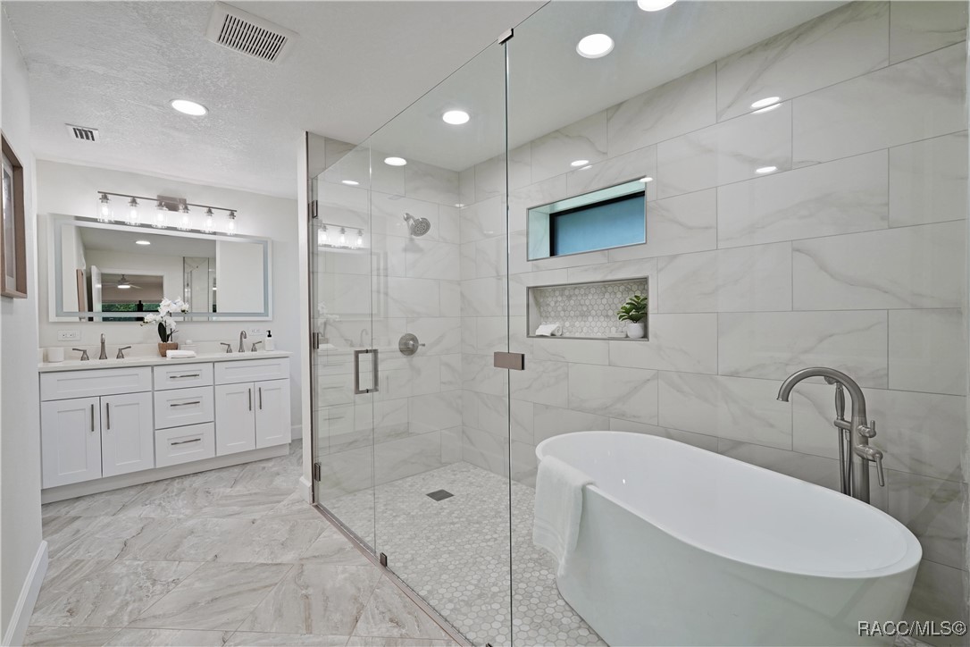 5012 S Deep Water Point