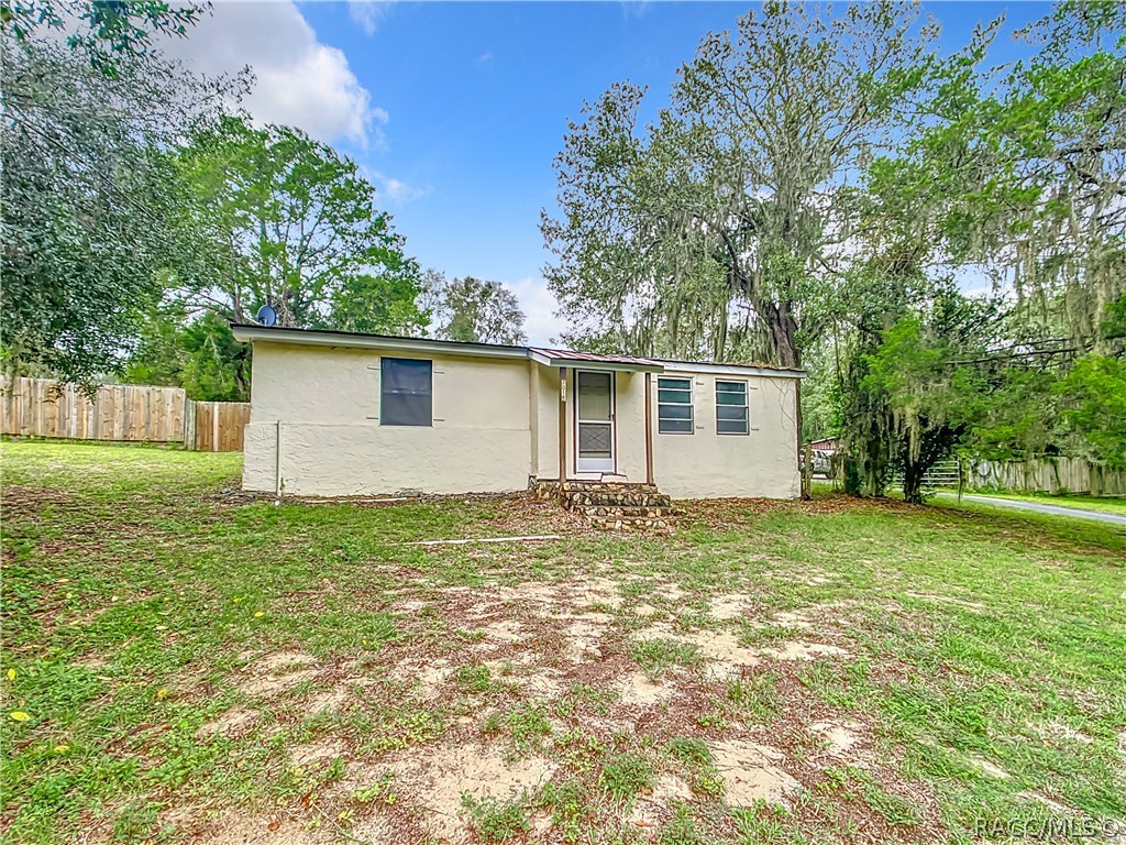 6985 E Hidden Court, Floral City, Florida image 2